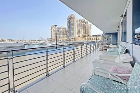 2 Bedroom Flat for Rent in Palm Jumeirah, Dubai - Two Beds | Integral Garage | Marina Views