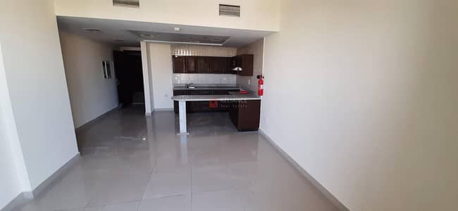 Building for Rent in Dubai Investment Park (DIP), Dubai - Full Floor I 6 Units X 2 bedroom I Staff Accommodation
