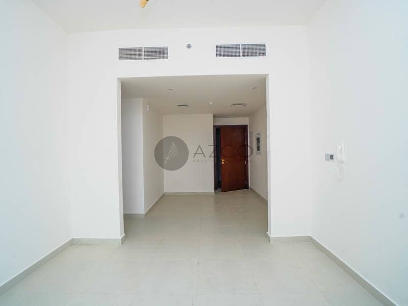 Spacious Layout 2 BR | Nice View | Bright Interior