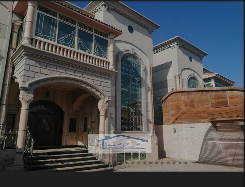 Villa for sale in Mansoura on the main street, 3 floors, opposite the mosque