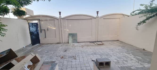 Low Budget 2 Bedroom Villa for Family  with 1 month free and Close to Main Road