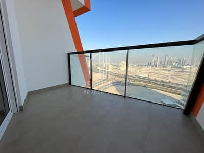 Fully Furnished This gorgeous apartment at lower price is a must see and the best unit, located in Al Jadaf.