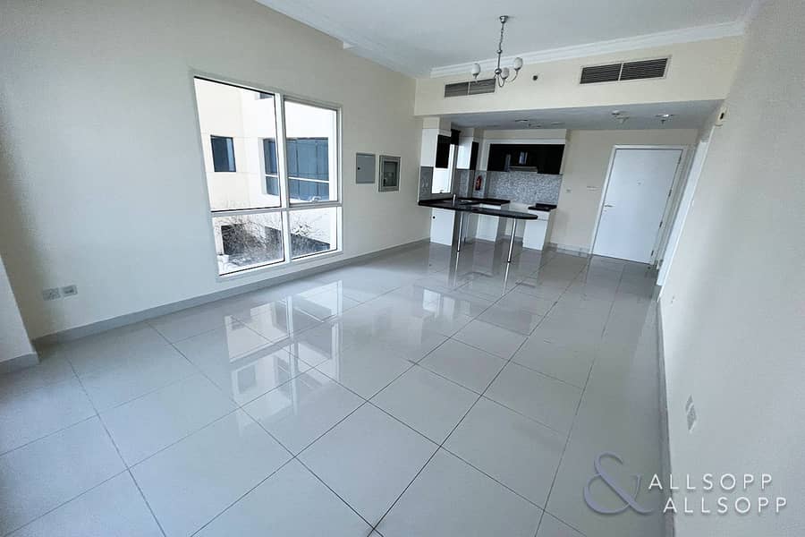 1 Bedroom | Parking | Shared Pool And Gym