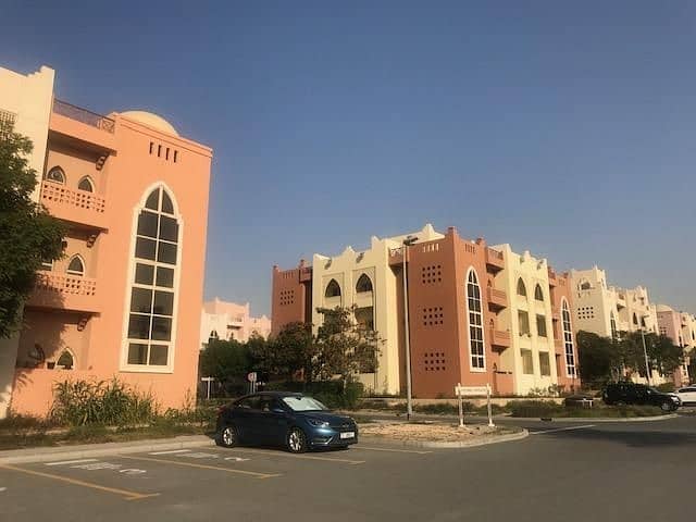 مبنى سكني في ایوان ریزیدنس،مجمع دبي للاستثمار 5400000 درهم - 6130268