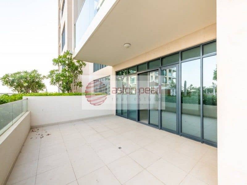 Spacious Layout|Vacant 3BR|BigTerrace|Chiller Free