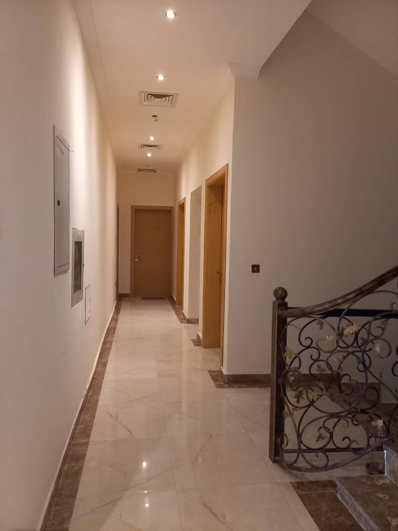 Al Bateen Corniche Villa !! One Bedroom Hall Apartment Roof Terrace, All Inclusive