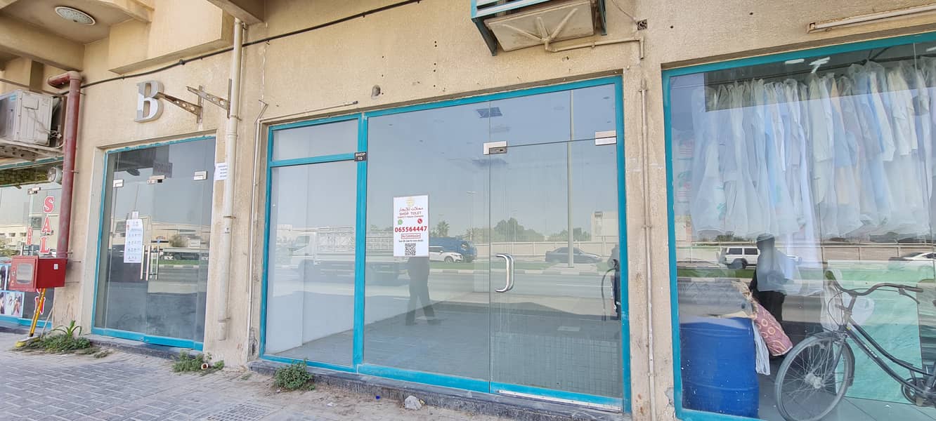 SHOP FOR RENT IN INDUSTRIAL AREA