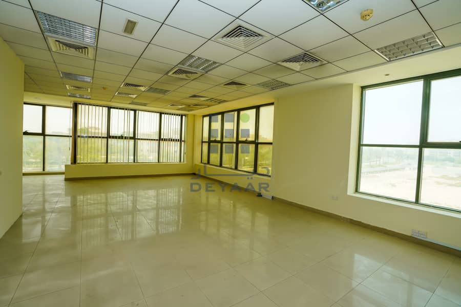 Офис в Дубай Инвестиционный Парк (ДИП), 45000 AED - 5885736