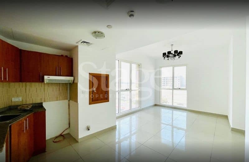 شقة في أوك وود ريزيدينسي مدينة دبي للإنتاج 1 غرف 340000 درهم - 6168187