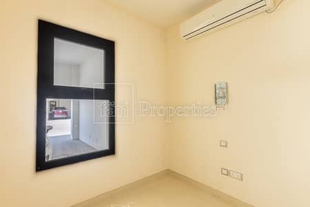 Spacious Immaculate 4 bedroom townhouse For Sale