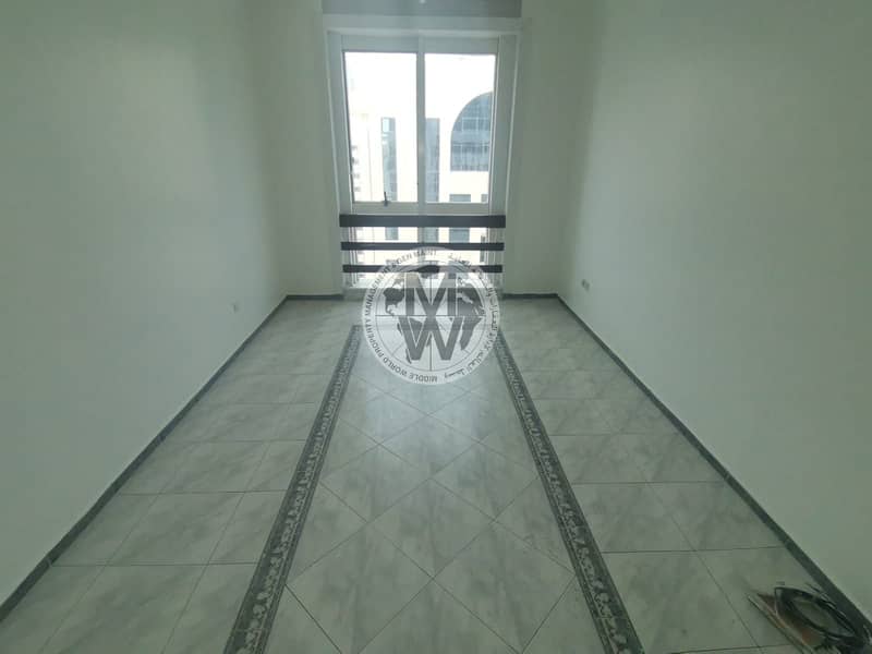 One bedroom apartment in Hamdan Street / Abu Dhabi