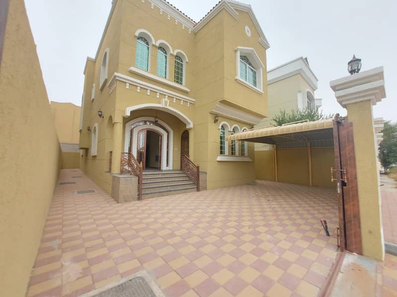 Villa for rent, super lux finishing, close to Sheikh Ammar and Mohammed bin Zayed Streets, 20 minutes to Dubai
