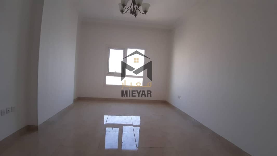 Квартира в Абу Шагара, 2 cпальни, 36000 AED - 6170977