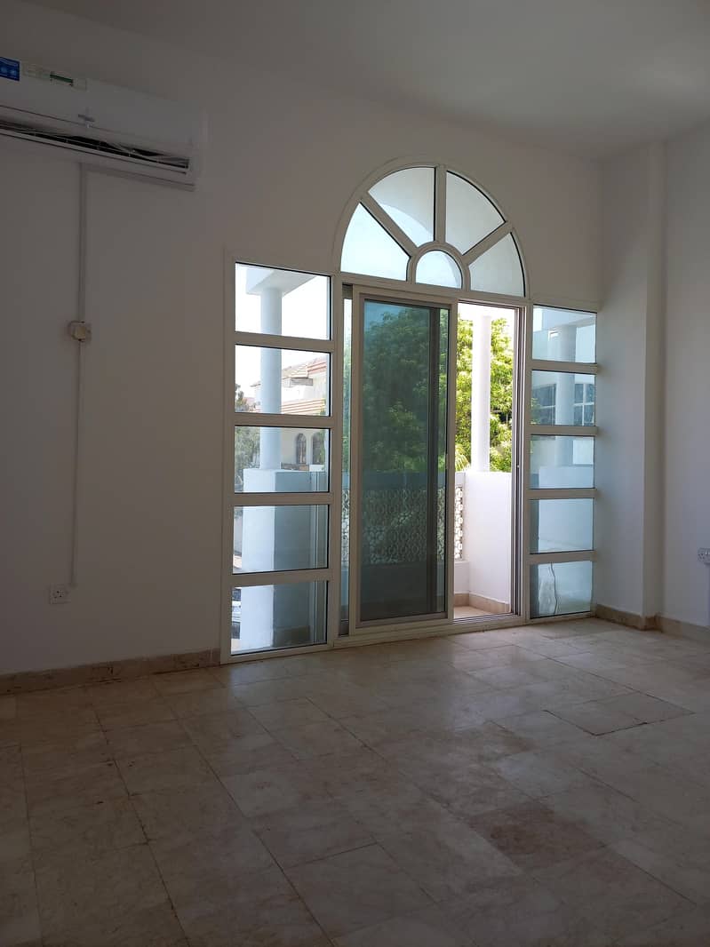 Квартира в Аль Халидия, 25000 AED - 6092749