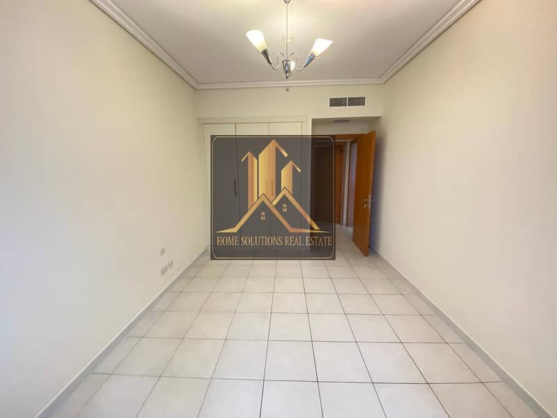 شقة في برج القرن 21،شارع الشيخ زايد 2 غرف 90000 درهم - 6161743