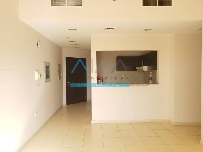 SPACIOUS 2 BEDROOM APARTMENT IN LIWAN QUEUE POINT IN 44,000 AED