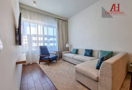 شقة فندقية 1 غرفة نوم للايجار في بر دبي، دبي - شقة فندقية في عنصر الميناء الرفاعة بر دبي 1 غرف 131000 درهم - 6110616