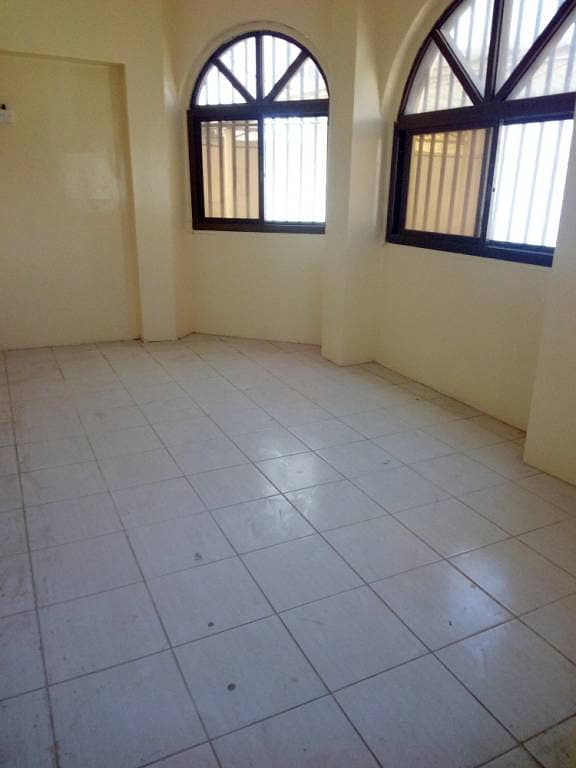 5bhk villa with 2hall with big open area only 70k in al mirgab sharjah