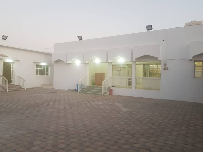 For sale villa in Sharjah Al Azra corner