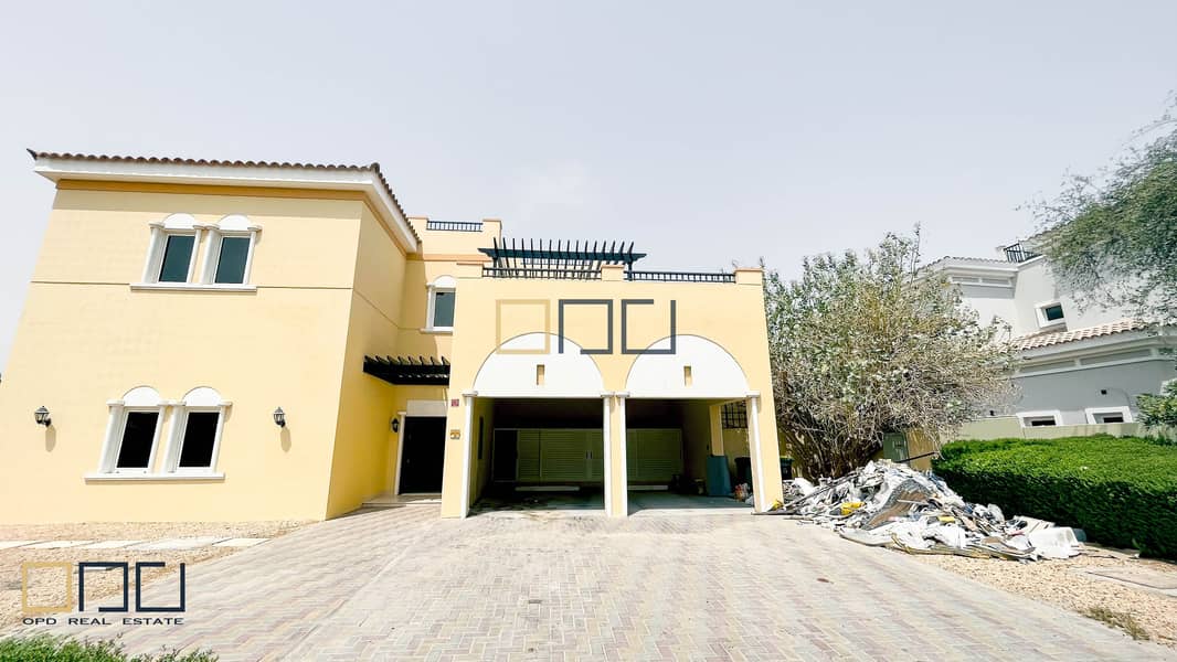 位于别墅区，中央别墅区 5 卧室的别墅 320000 AED - 6159437