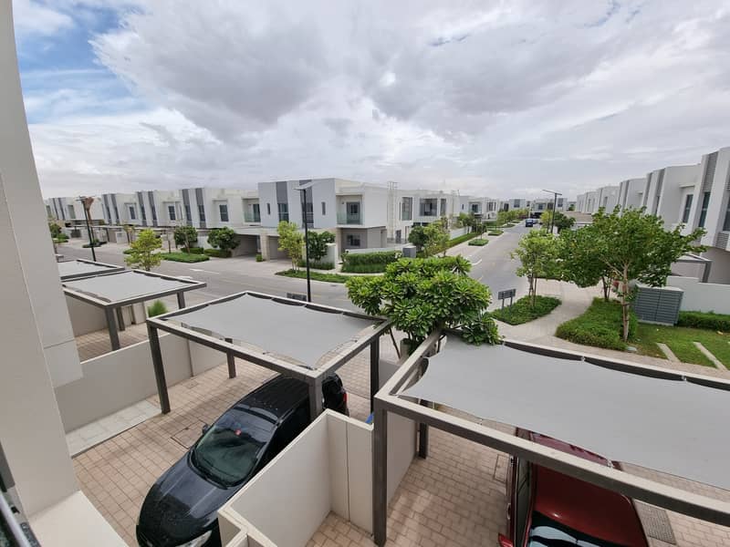 Lavish Brand New 3bhk Townhouse With Maid Room Available For Sale in Al Zahia