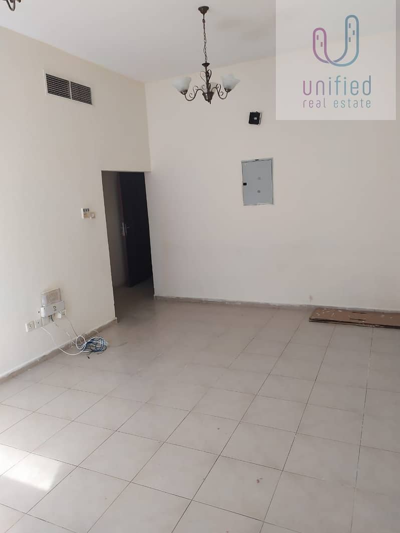 Квартира в Аль Кулайя，Здание Аль Кулайя, 2 cпальни, 21000 AED - 6065385