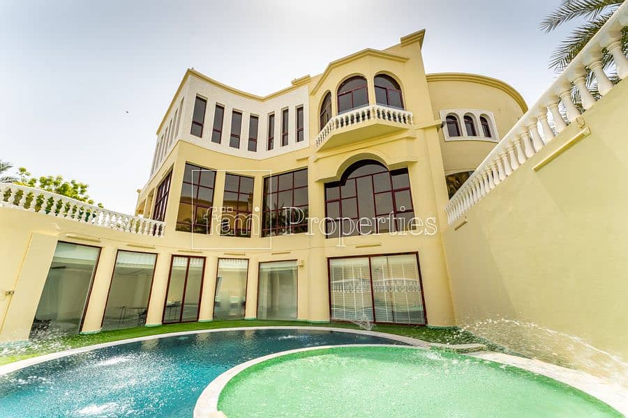 Beautiful 8 B/R Villa In Emirates Hills!!