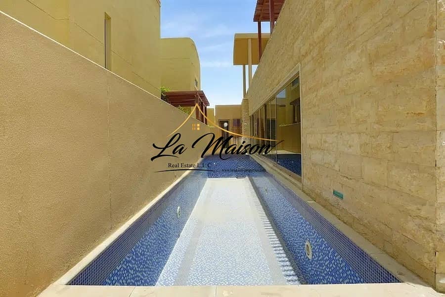 Vacant | luxury Villa | Private Pool | prime location