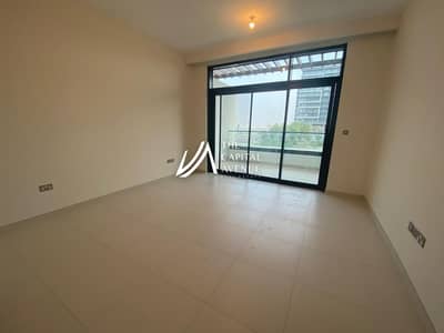 3 Bedroom Townhouse for Rent in Al Raha Beach, Abu Dhabi - Canal View | Balcony | Terrace
