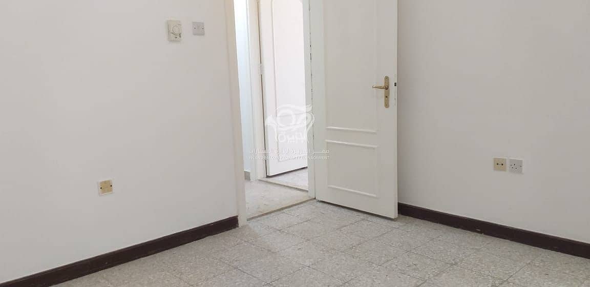 Spacious and Well Maintained  Apartment in Ideal Location
