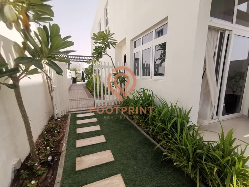 Spacious 3 bedroom +Maid | Close Kitchen | No Commission