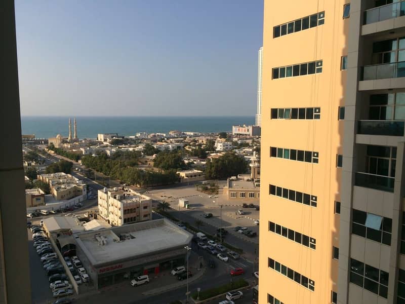 Sea view apartment in Ajman One towers for sale, with furnishings, at an excellent price
