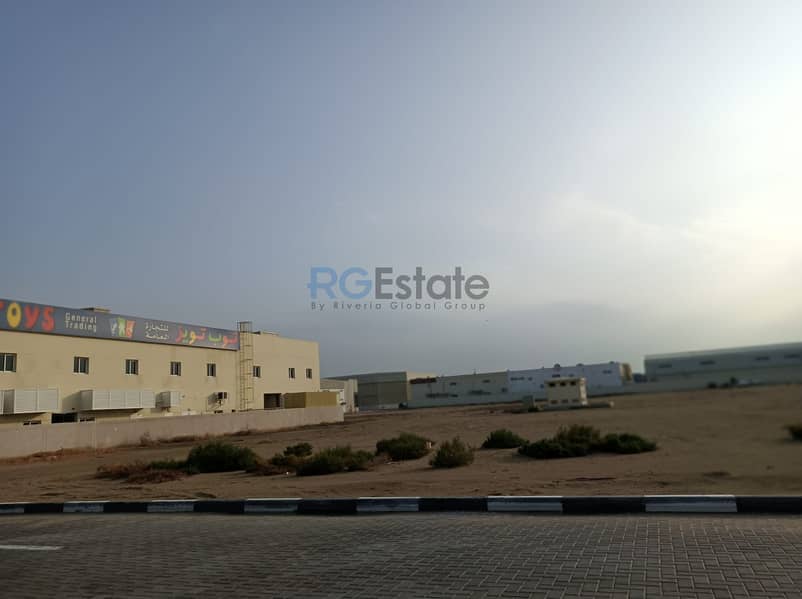 15,600 sqft Commercial  land for Long term lease  in Nadd Al Hammar