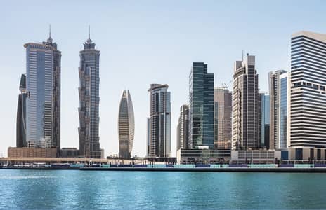 مبنى سكني 21 غرف نوم للبيع في الخليج التجاري، دبي - مبنى سكني في الخليج التجاري 21 غرف 290000000 درهم - 5630947
