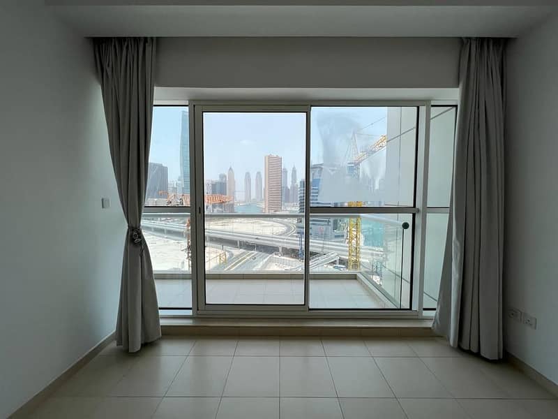 REDUCED PRICE 12 CHEQUES( MONTHLY RENTAL) CANAL AND BURJKHALIFA VIEWS  LOVELY 1 BED AT MAYFAIR RESIDENCY BUSINESS BAY