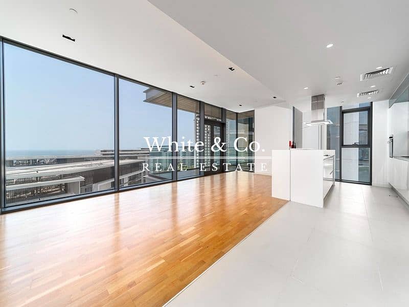 HIGH Floor, Stunning Views, Tenanted