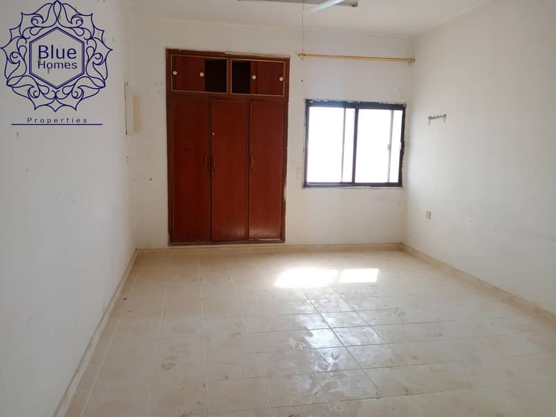 شقة في أبو شغارة 2 غرف 20000 درهم - 5726524