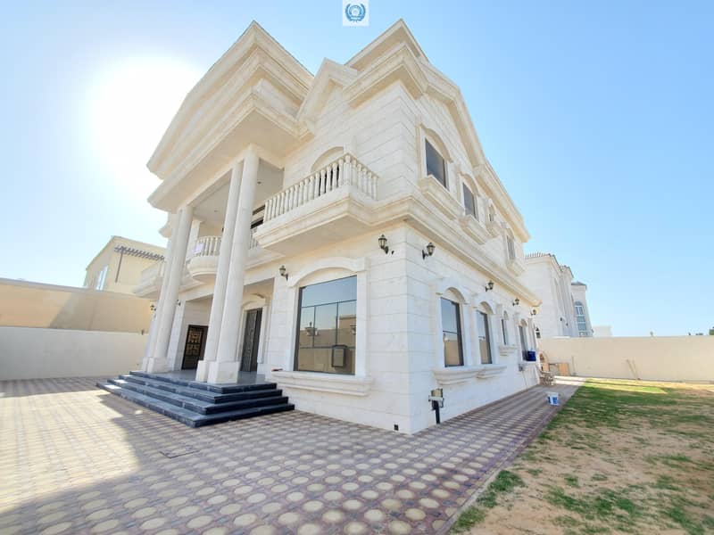 Indoor Private Pool Luxurious 5BHK Central A/C With  Huge Garden In Hoshi Sharjah