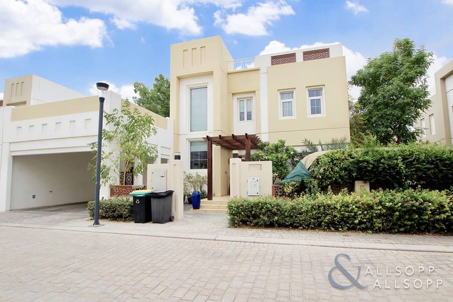 3 Bed | Independent Rahat | Private Pool