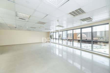 Office for Rent in Barsha Heights (Tecom), Dubai - Iconic Fitted Office with Community View