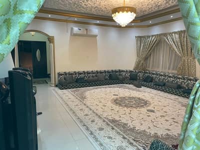 5000 sqft villa full furnished with swimming pool,5 Bedrooms big holl and Big maglisa In Rowdah 2