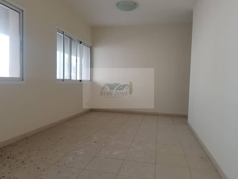 MONTHLY PAYMENT 2BHK CLOSE TO GULF MODEL SCHOOL WINDOW AC FAMILY BUILDING PARKING 35K