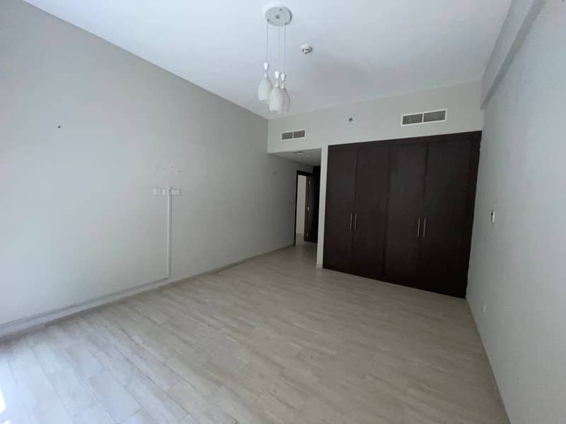 شقة في هور العنز ديرة 1 غرف 43000 درهم 6186999