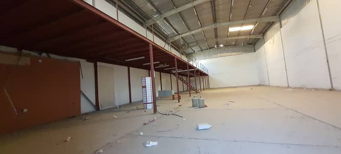 Warehouse for Rent in Industrial Area, Sharjah - Warehouse For Rent in industrial Area 1(4000 sqft)