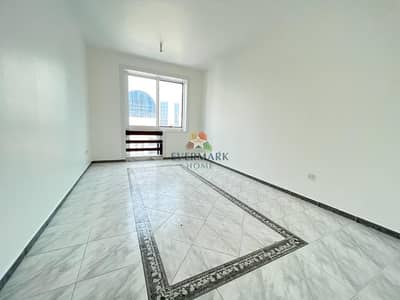 فلیٹ 1 غرفة نوم للايجار في شارع حمدان، أبوظبي - شقة في شارع حمدان 1 غرف 40000 درهم - 6187955