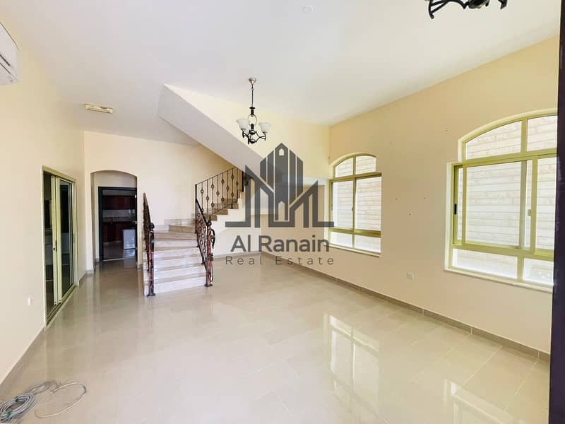 4 Master Br Duplex Villa With Private Entrance And Yard