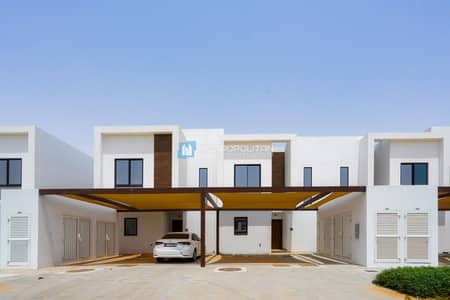 2 Bedroom Townhouse for Rent in Al Ghadeer, Abu Dhabi - Ideal Price | Stunning Townhouse | Gated Community