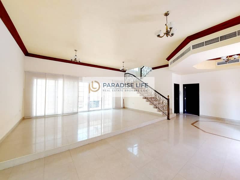 4 Bedroom Villa for Rent in Mirdif With big Parking and Near mall