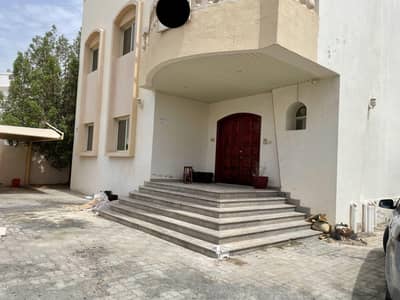 4 Bedroom Villa for Rent in Rabdan, Abu Dhabi - Villa in Rabdan (Bain Al Jessrain) 4 master rooms near the co-op s