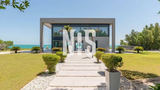 4 Bedroom Villa for Sale in Nurai Island, Abu Dhabi - Majestic Beachfront 4 Bedroom Villa on Zaya Nurai Island
